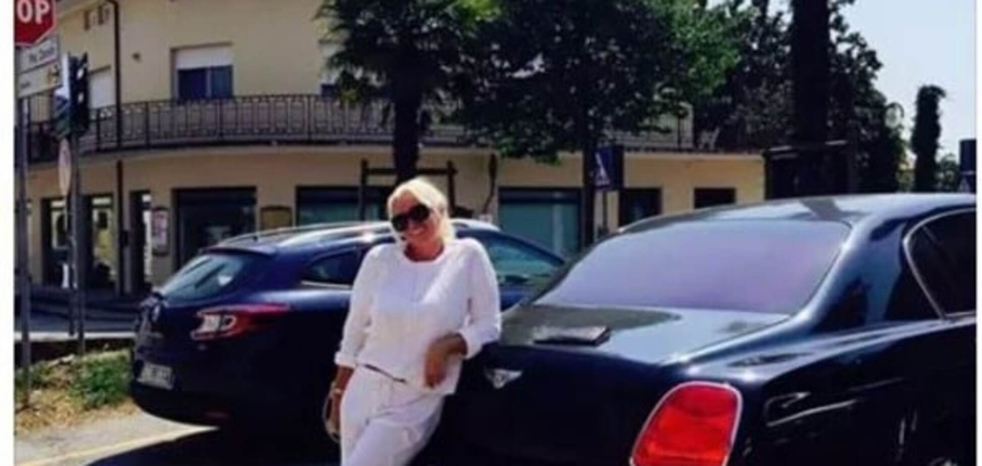 'Привет нищебродам': неадекватная блондинка на Range Rover сбежала из Украины. Фотофакт