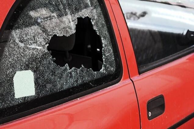 В Киеве совершено нападение на водителя авто: забрали миллион