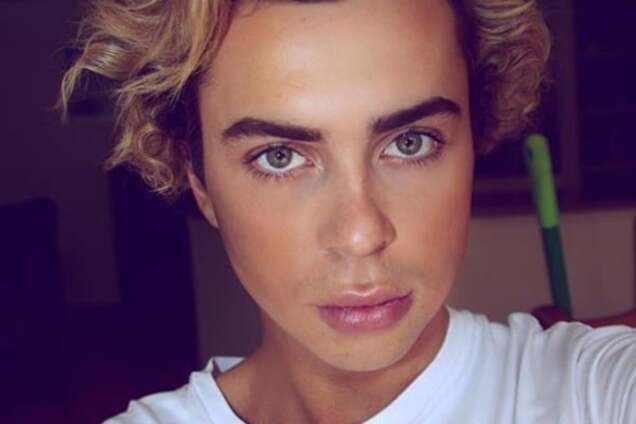 Король селфи: фото красавчика, который покорил австралиек