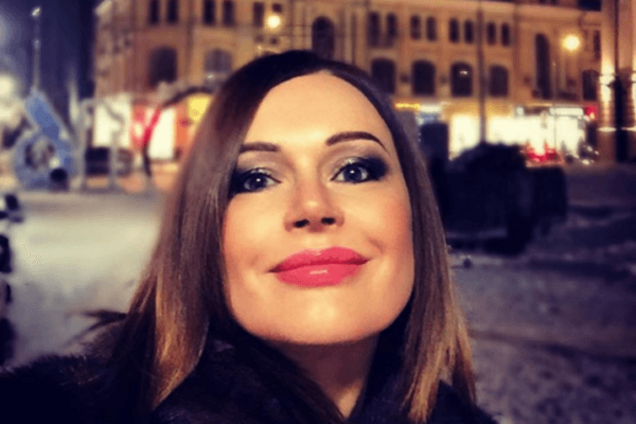 50-летняя Безрукова продала свадебное платье