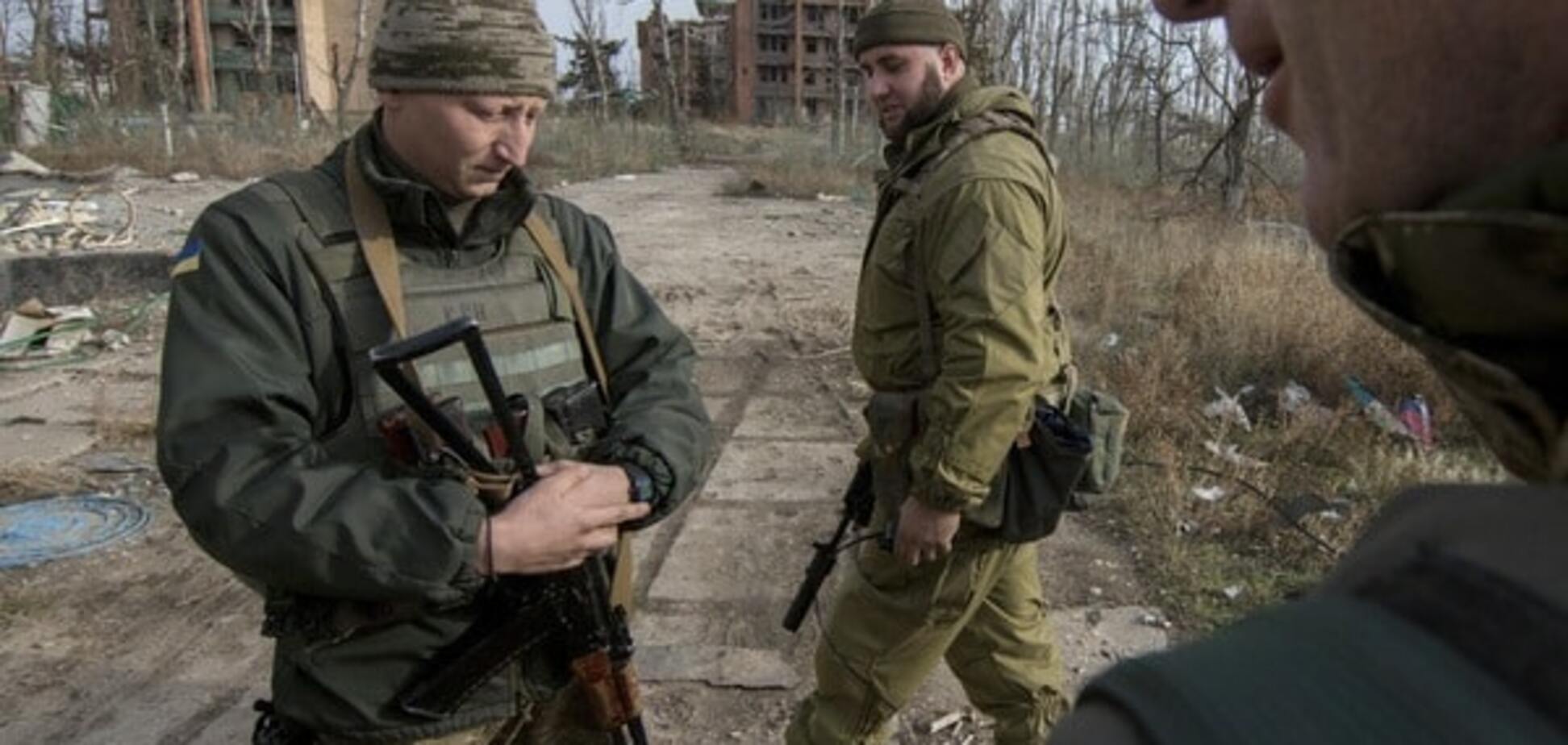 Бійців АТО в Красногорівці атакували із шести видів зброї