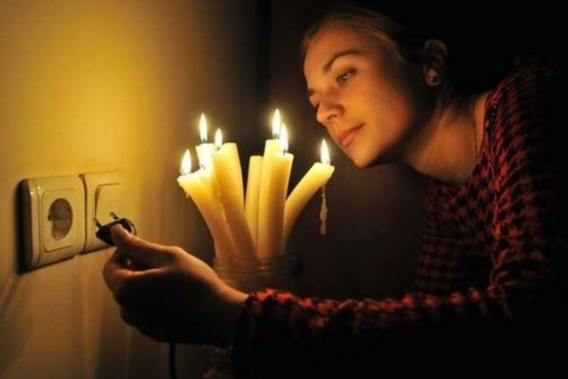 Боротьба за світло: в Києві почалися масові відключення електрики за борги