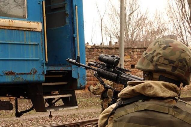 Терроризм не пройдет: в Одессе спецназ Нацгвардии 'освобождал' поезда. Фоторепортаж