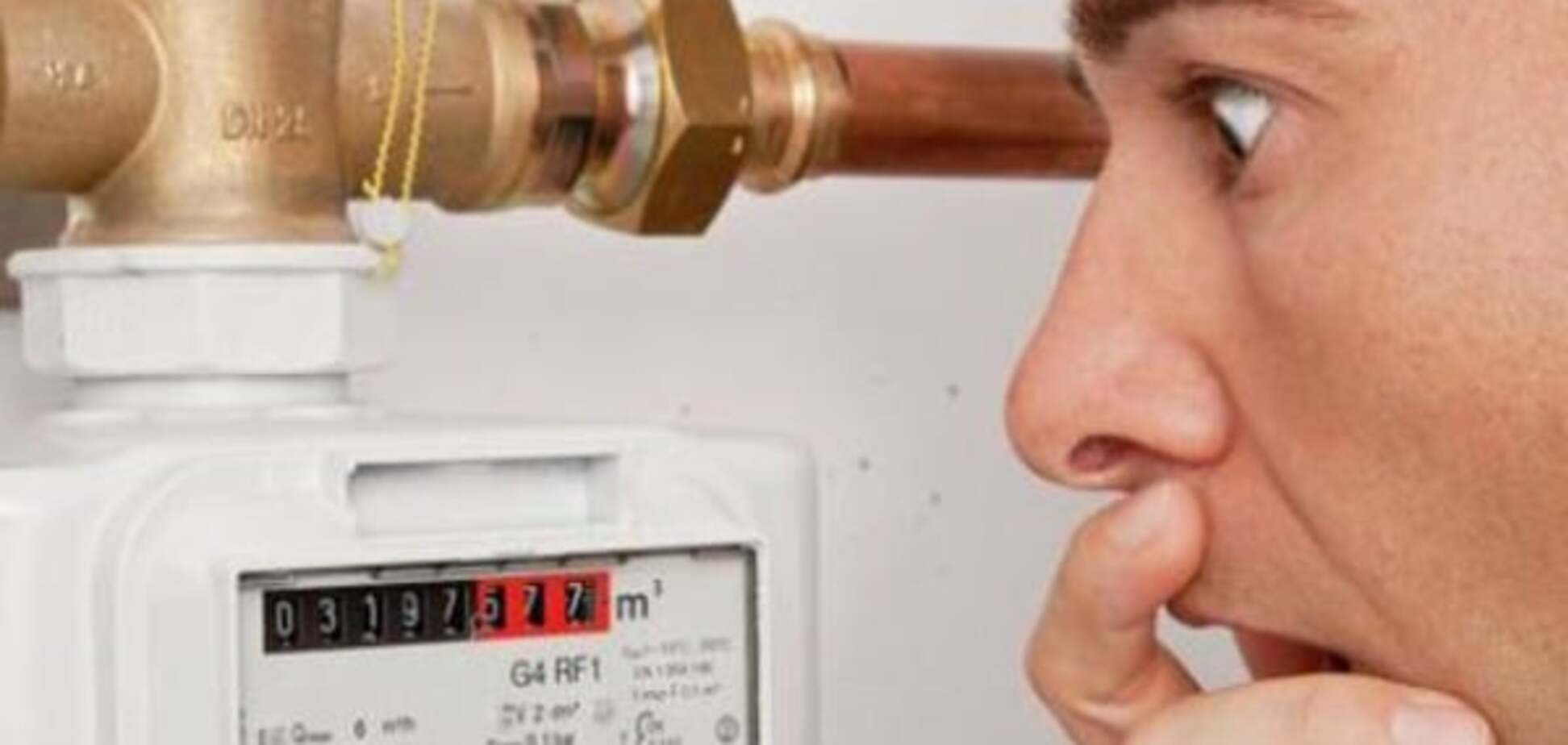 Слова расходятся с делами: эксперт раскритиковал тарифную политику Яценюка