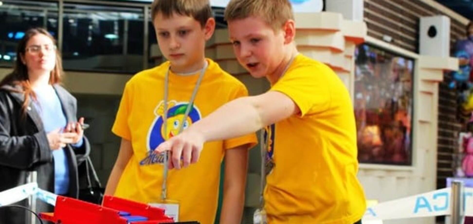 Дети-изобретатели удивили инновациями на Всеукраинском научном LEGO-турнире