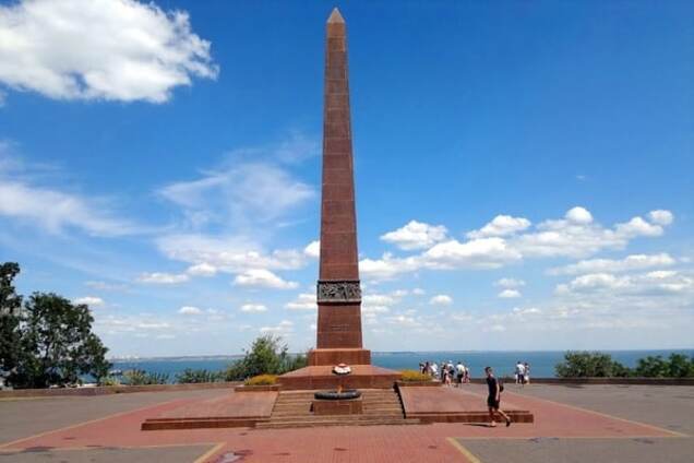 В Одессе полиция задержала молодчиков, которые жарили шашлыки на вечном огне