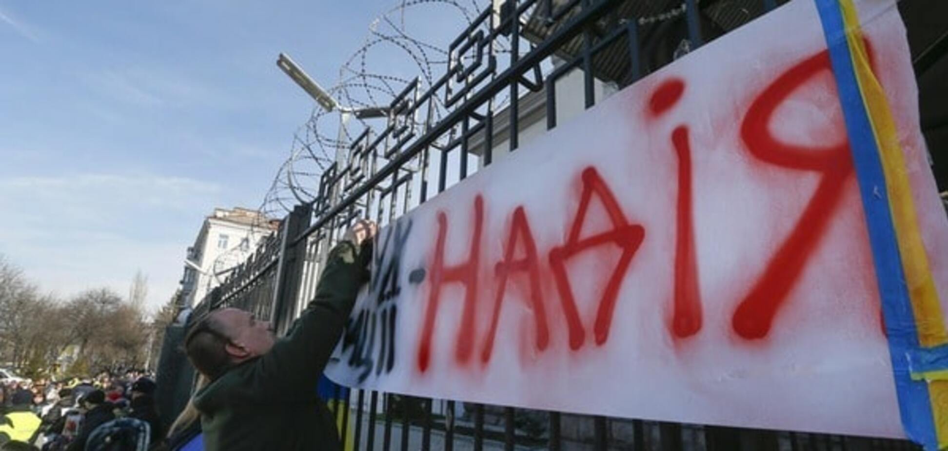 Жизнь бесценна: Попович рассказал, почему Савченко нужно обменять на россиян