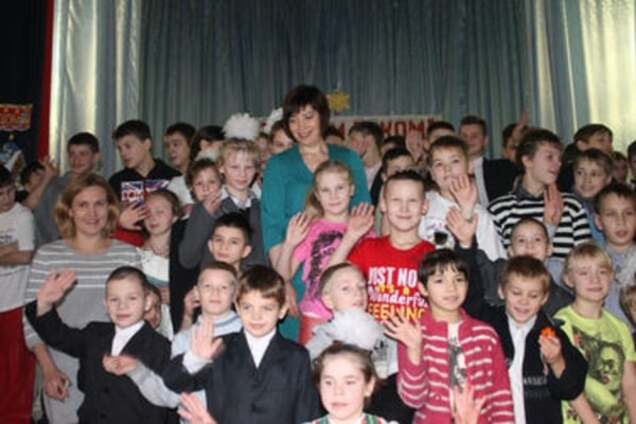 Фонд Ахметова подготовит наставников для украинских сирот