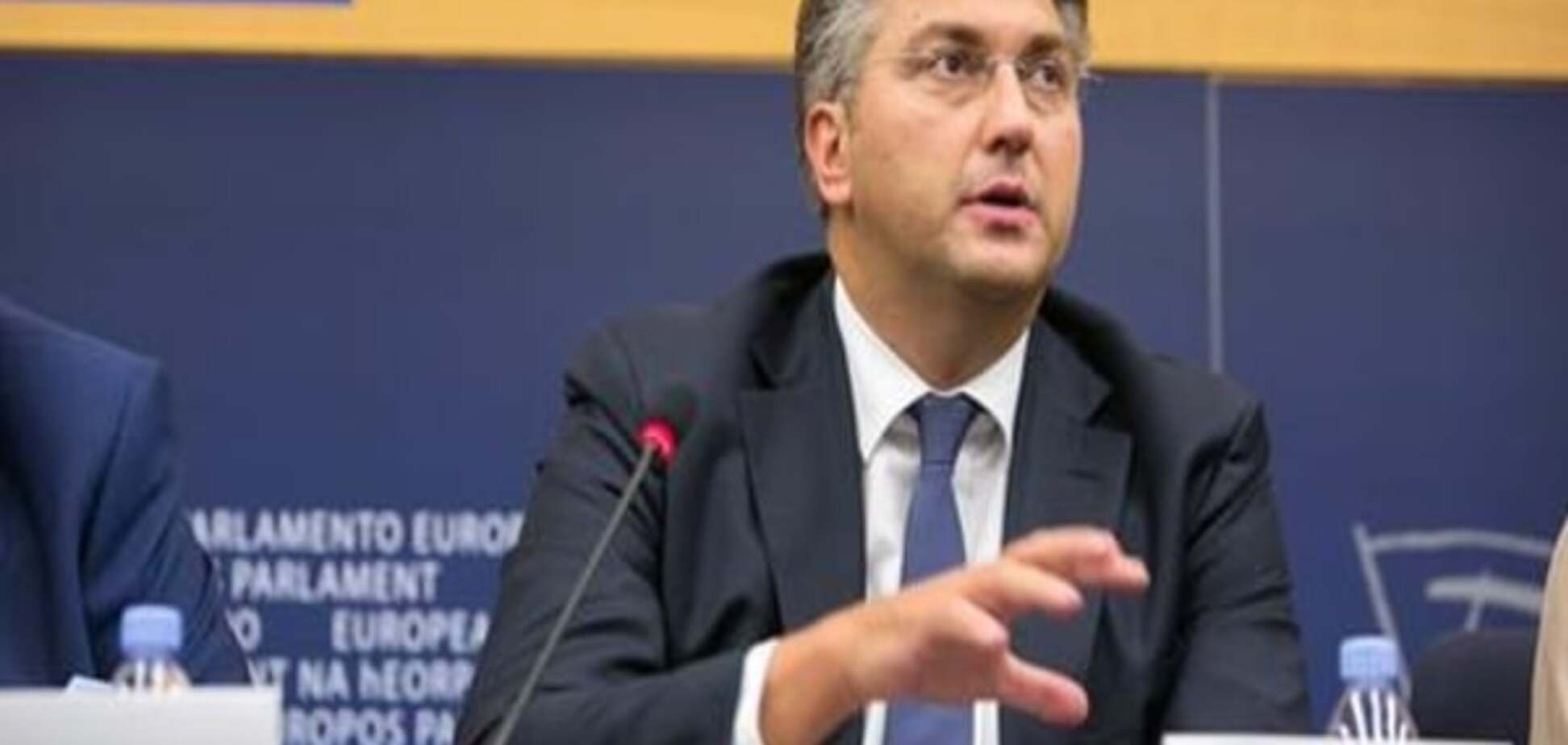 Євродепутат: скасувати українцям візи маємо влітку