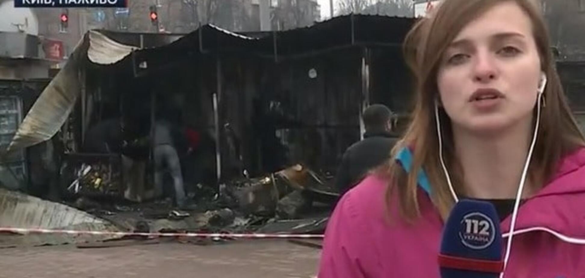 В Киеве у метро 'Дорогожичи' ночью сгорели два МАФа