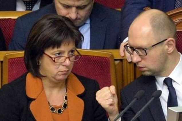 Вцепился в кресло: из Яресько сделали психологический 'пресс' для Яценюка