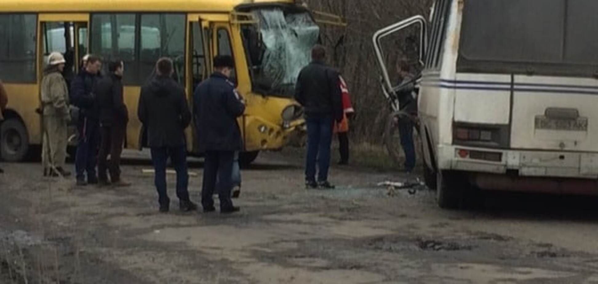 На Львовщине столкнулись два рейсовых автобуса: десятки пострадавших