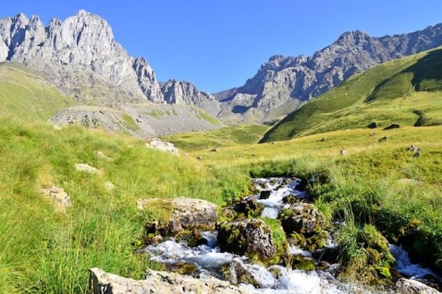 Страна солнца и гор: живописные фото Грузии