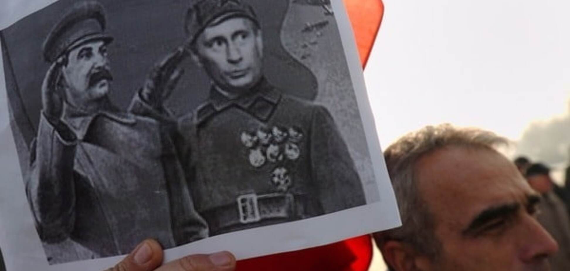 'Ботокс разъел мозг': Слава Рабинович уличил Путина в копировании Сталина