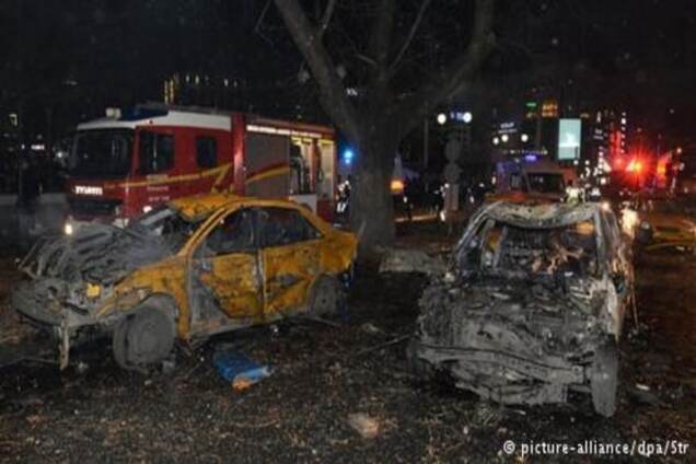 Вибух у центрі Анкари спричинила закладена в автомобіль бомба