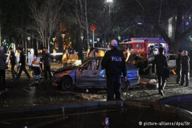 Теракт у Туреччині: кількість загиблих продовжує зростати