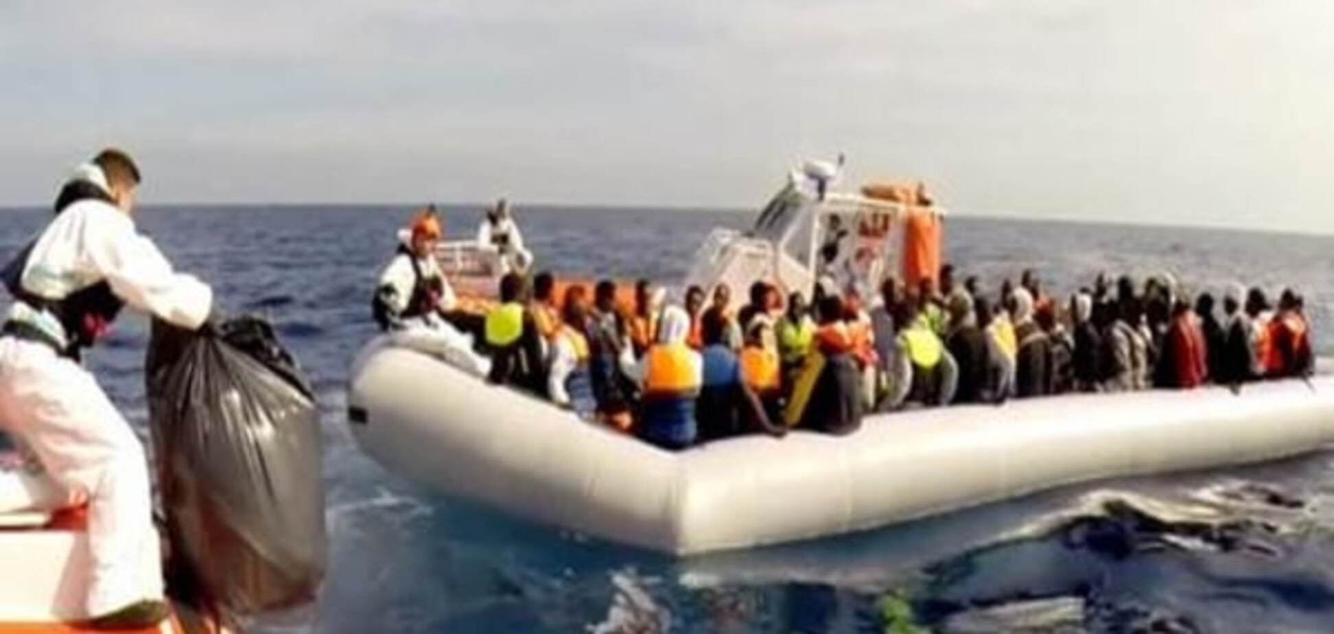 Австрія вимагає закрити шлях для біженців через Італію