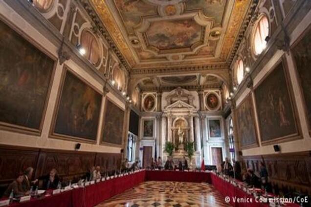 ПАРЄ критикує закон про 'партійну диктатуру'