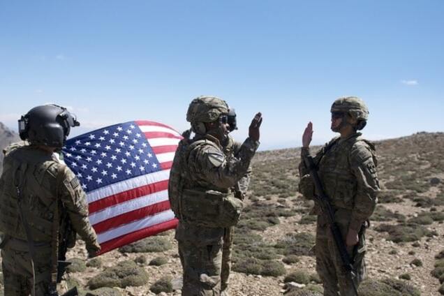 Поставки зброї США: чому Україна так і не дочекалася американських Javelin