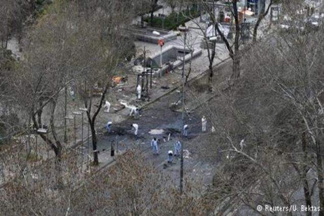 Давутоглу: Затримано 11 підозрюваних у причетності до теракту в Анкарі