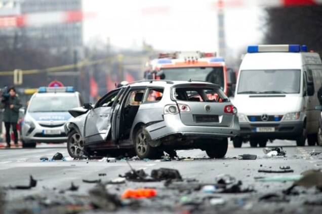 Взрыв автомобиля в Берлине: подробности происшедшего