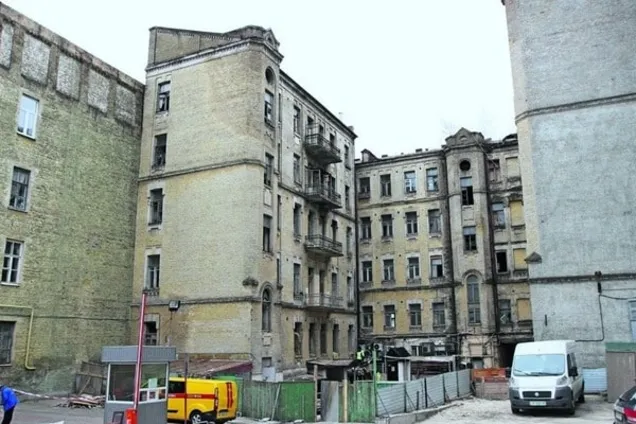 У Києві на місці будівлі, що обрушилася збиралися будувати висотку - ЗМІ