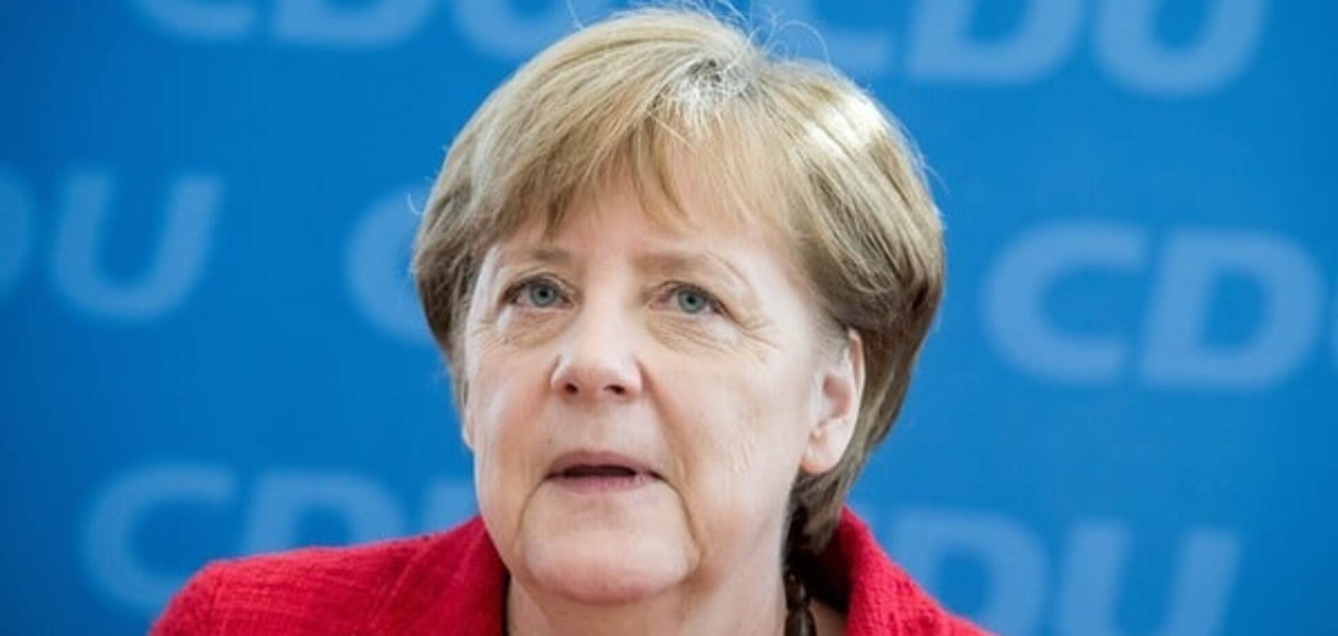 Попередження для Меркель