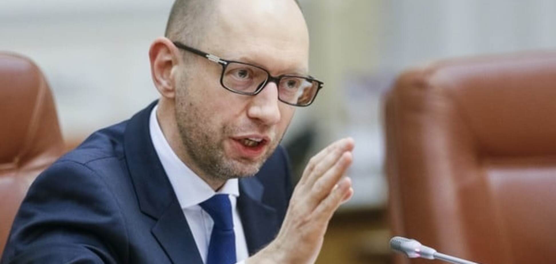 Яценюк объединил: украинцы убеждены, что отставка премьера спасет страну