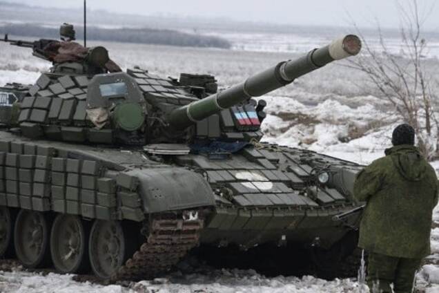 'Гради' для Донбасу: російські військові доставили в Харцизьк 10 платформ з технікою
