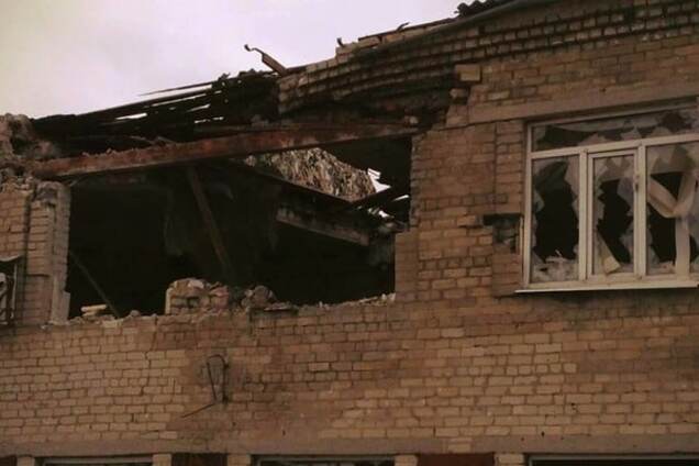 Этого не должно быть больше года: волонтеры показали последствия обстрела украинского блокпоста