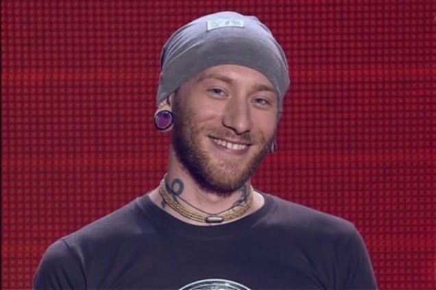 Звезда 'Голос країни 6' уже участвовал в шоу во Франции и в России: опубликованы видео