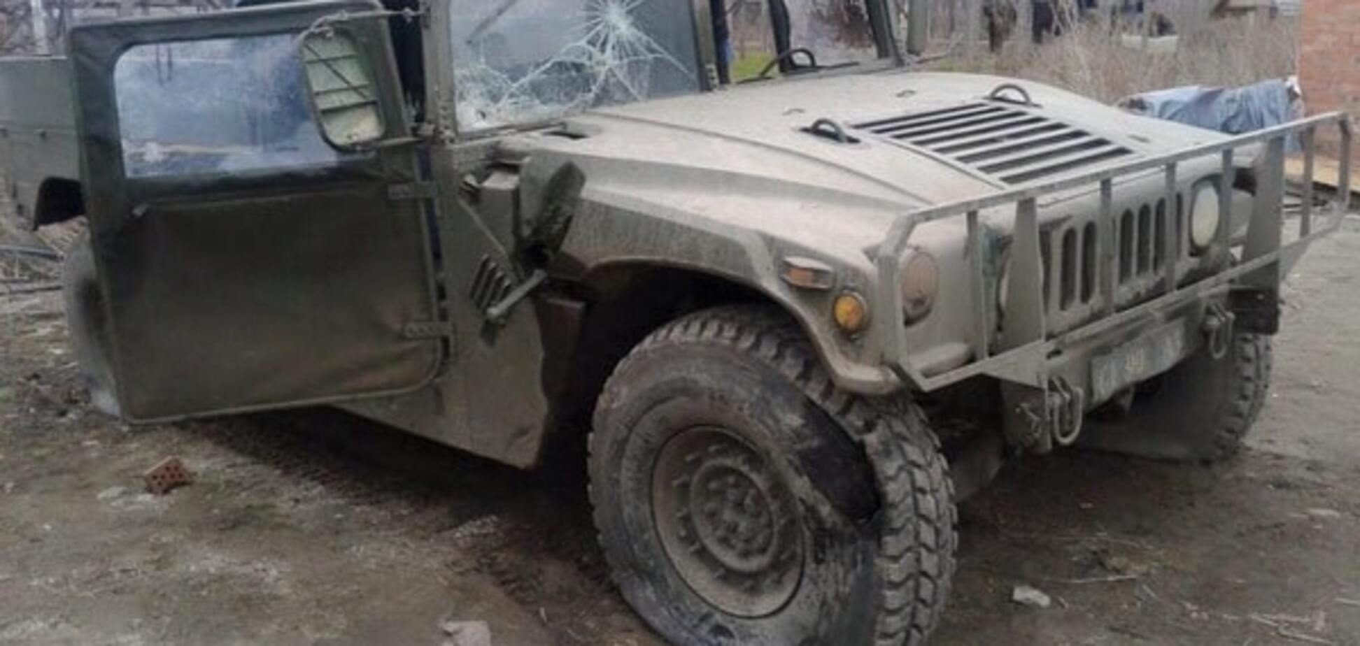 'Ворог нахабніє': з'явилися фото наслідків обстрілу авто сил АТО на Донбасі
