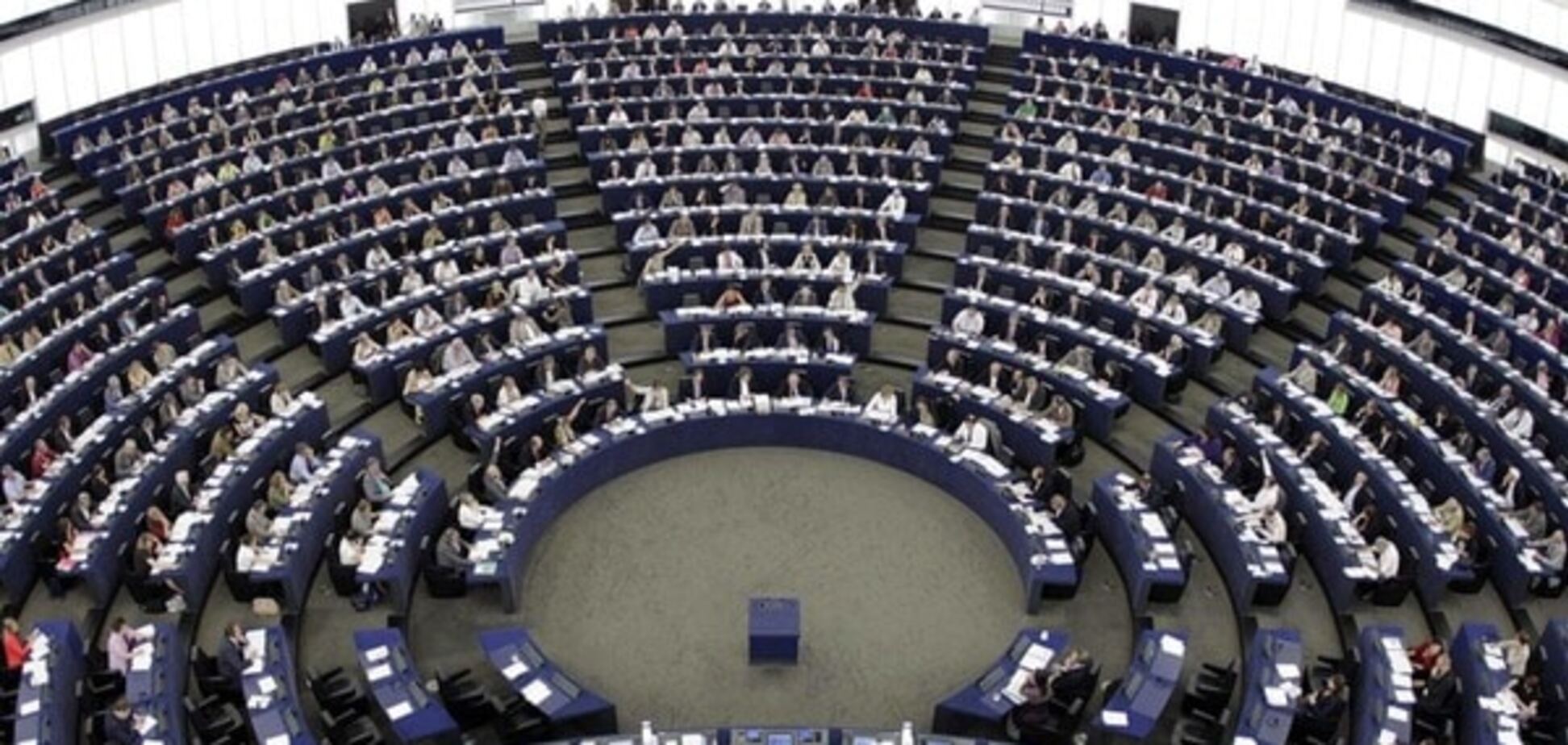 В Европарламенте хотят получить право увольнять украинских министров