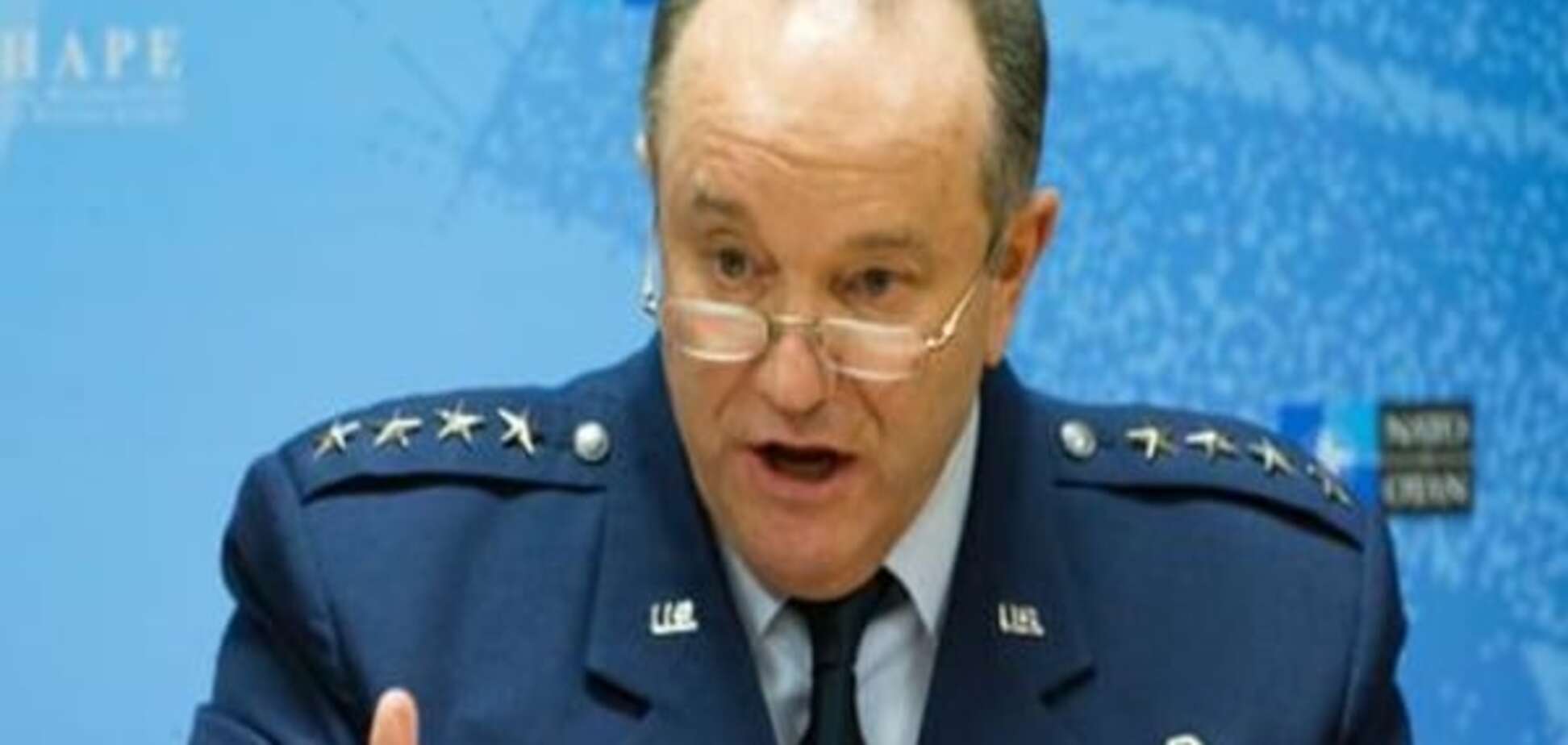 Генерал НАТО: Росія використовує біженців як зброю