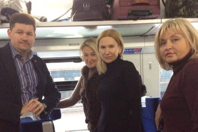 По зову сердца: Порошенко отправил в Россию 'десант' для поддержки Савченко. Фотофакт