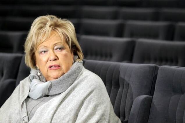 Известную российскую актрису увезли на 'скорой' в больницу Боткина в Москве