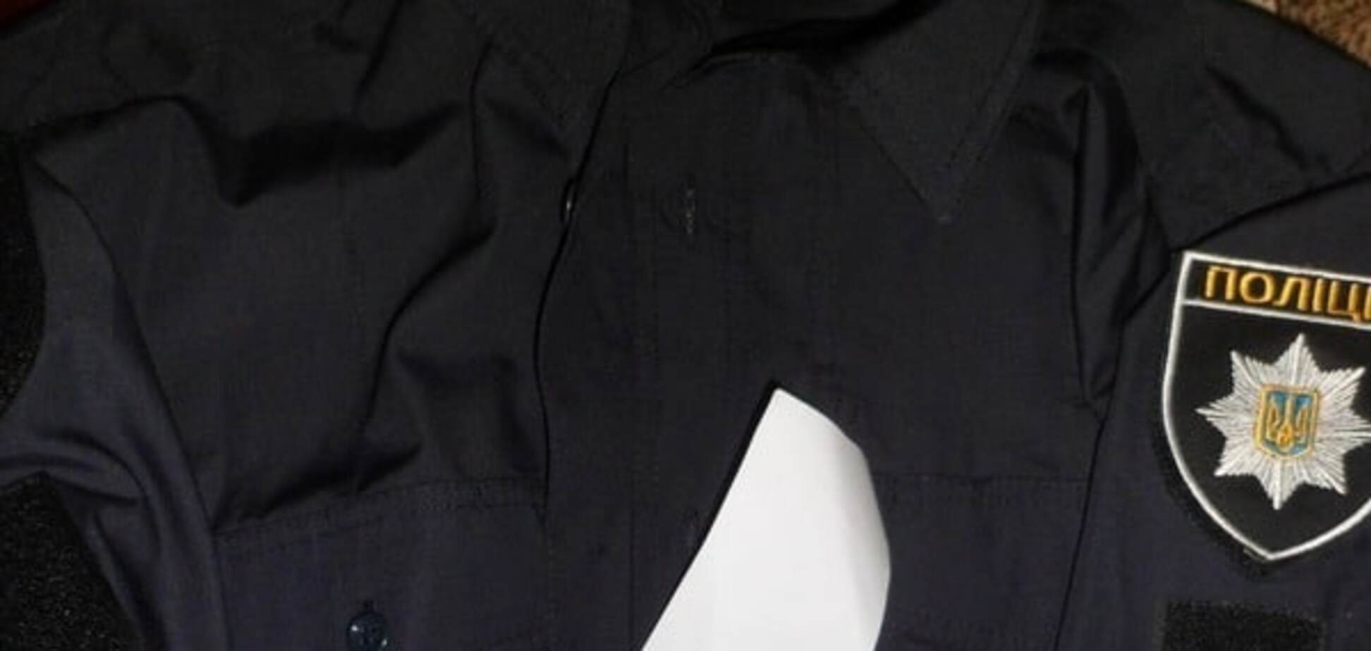 Тканина закінчилась: житомирським патрульним видали неякісну 'клоунську' форму