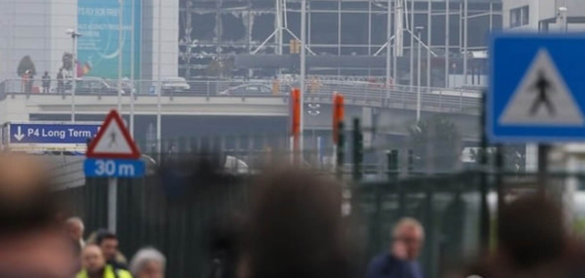 Теракти в Брюсселі: на місці вибуху знайшли автомат Калашникова