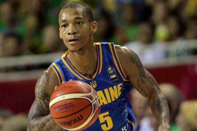 'Чувствовал их боль'. Американский баскетболист рассказал об особенностях карьеры в сборной Украины