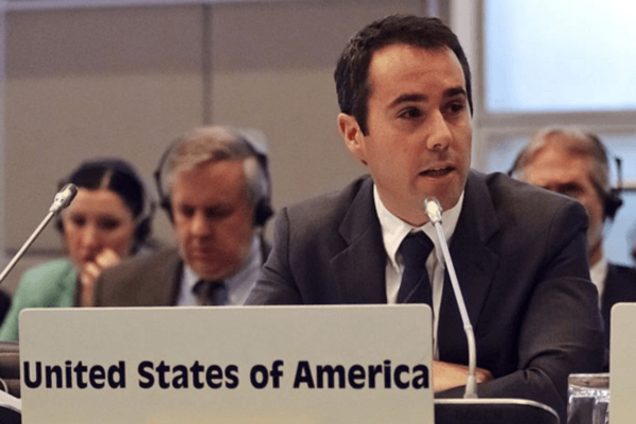 Дэниэл Бэер