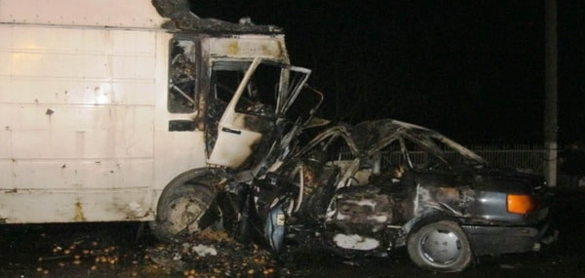 У страшній аварії в Івано-Франківській області загинули три людини: опубліковані фото