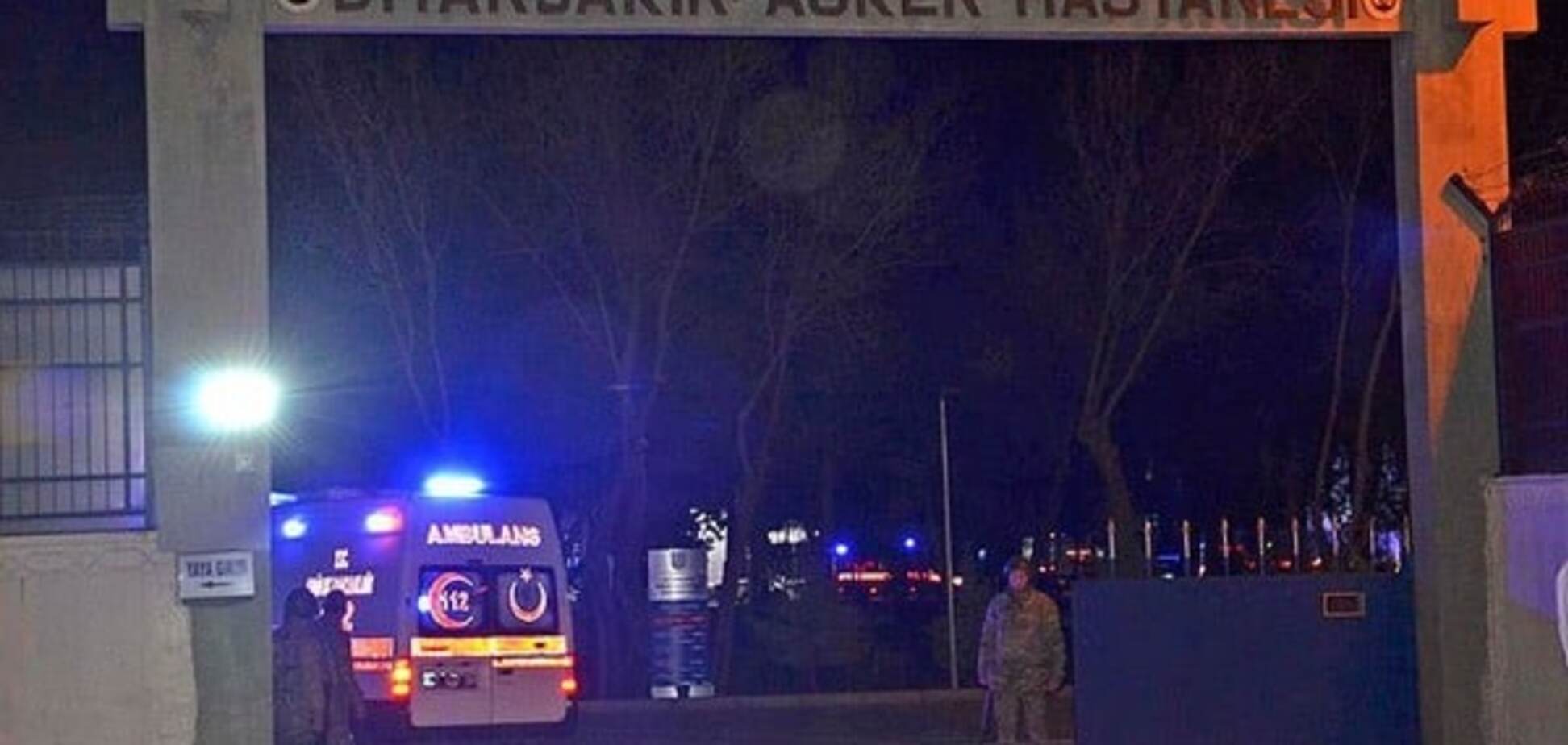 Теракт у Туреччині: на посту силовиків вибухнув замінований автомобіль