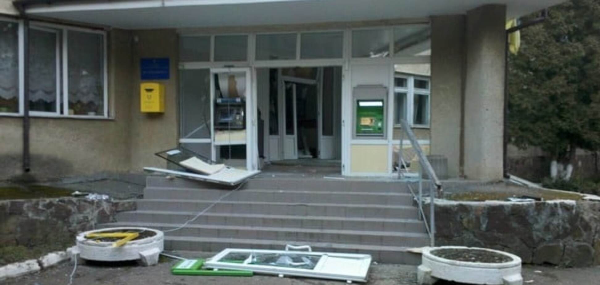 Взрыв входу в поликлинику