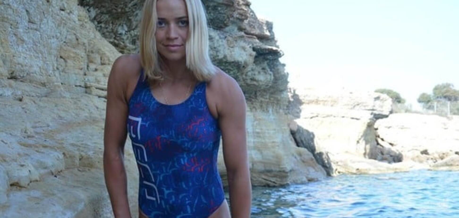 Известная украинская чемпионка похвасталась фотосессией в купальнике: роскошные снимки