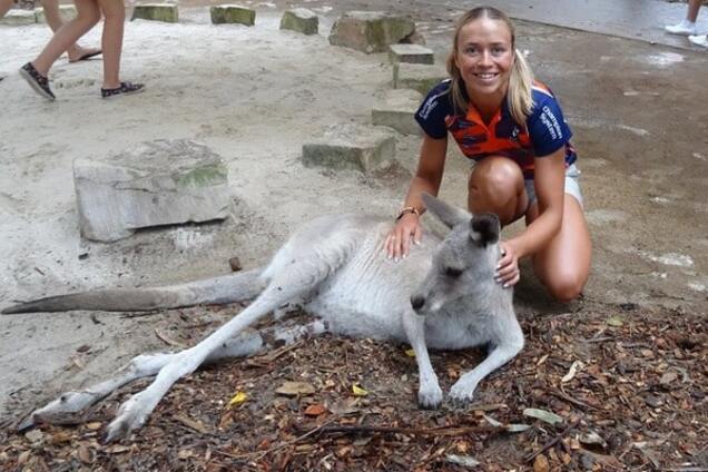 Знаменита українська чемпіонка показала, як розважається з кенгуру: яскраві знімки