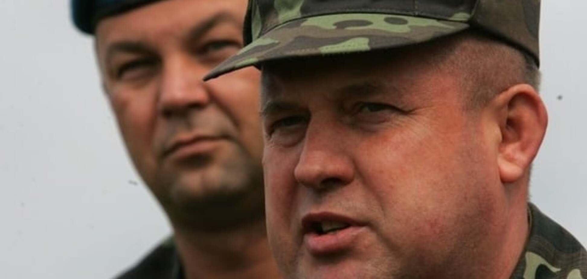 Порошенко в зоні АТО призначив нового командувача Сухопутними військами