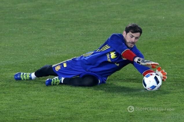 Икер Касильяс сборная Испании