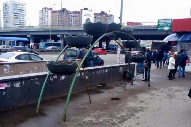 Ноу-хау: в Киеве придумали, как отогнать уличных торговцев от метро