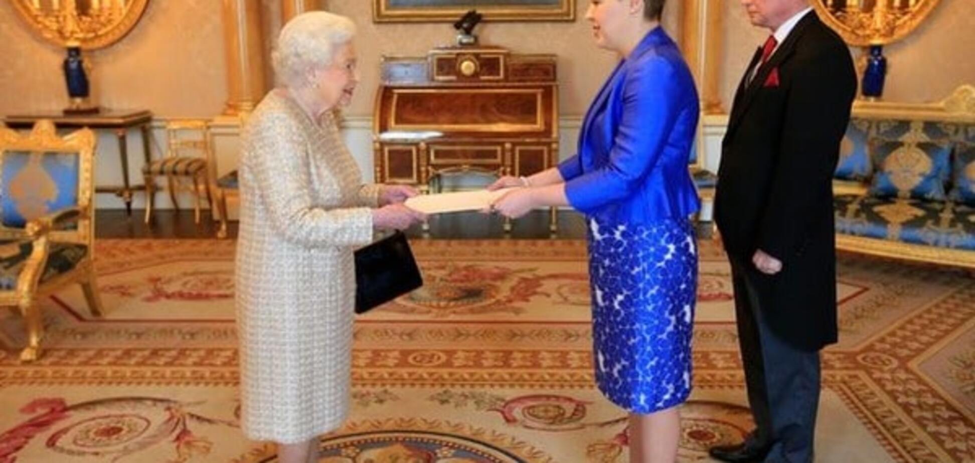 Стало известно, зачем в Лондоне Елизавета II встретилась с послом Украины: фотофакт