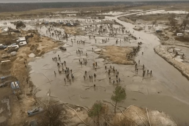 Нелегальная добыча янтаря